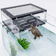 ALOTIKI plateforme devant aquarium montrant espace de repos sécurisé