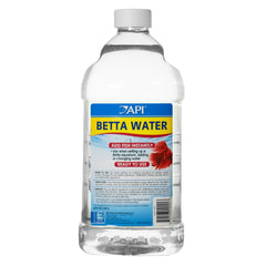 Bouteille API Betta Water vue de face montrant le format 64 oz et l'étiquette claire