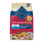 Blue Buffalo emballage devant montrant la recette saumon et bénéfice nutritionnel