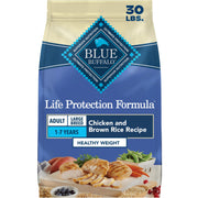 Blue Buffalo emballage face 30 lb montrant la recette Healthy Weight et qualité