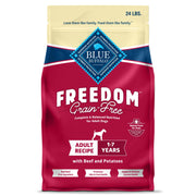 Blue Buffalo paquet avant montrant recette Freedom bœuf et bénéfice protéine