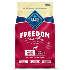 Blue Buffalo paquet avant montrant recette Freedom bœuf et bénéfice protéine