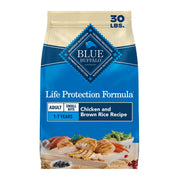Blue Buffalo emballage 30 lb montrant la marque et le format familial bénéfique