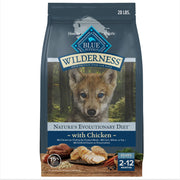 Blue Buffalo sachet devant montrant recette poulet et bénéfice nutritionnel
