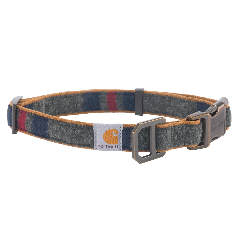 Collier Carhartt face avant marron stripe montrant style classique et robustesse