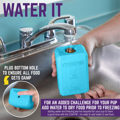 Chew King Chill Fill XL placé dans un congélateur pour la fonction Frozen Feeding