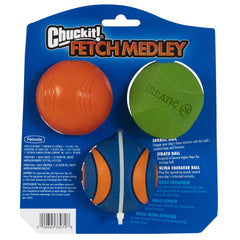 Chuckit! balle en vol lancée au parc illustrant rebond élevé et fun actif avec chien