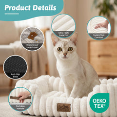 COZY KISS chat endormi dans le lit démontrant apaisement
