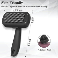 Dipoo brosse utilisée sur chien réduisant visiblement les poils perdus