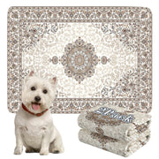 Dogcator vue frontale du tapis emballé montrant taille et utilité protectrice