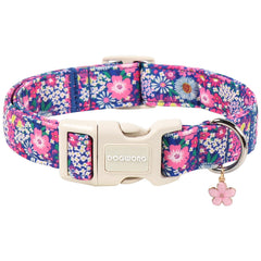 DOGWONG collier face avant montrant motif marguerite et style élégant