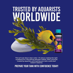 Produit DrTim's Aquatics en cours d'ajout dans un aquarium pour accélérer la nitrification