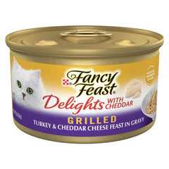 Fancy Feast boîte face avant montrant dinde grillée et cheddar, appétit stimulant
