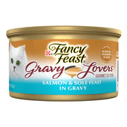 Fancy Feast boîte vue de face montrant saveur saumon et sole appétissante