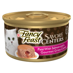 Fancy Feast boîte face montrant l'étiquette au saumon et l'attrait gourmet