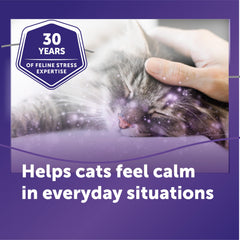 FELIWAY diffuseur en usage dans un salon pour calmer les comportements