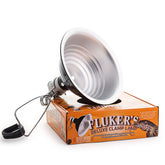Fluker's Repta-Clamp devant fixée sur terrarium assurant chauffage ciblé