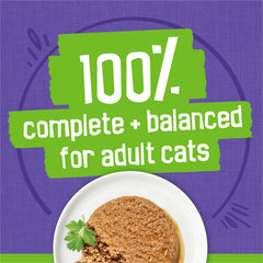 Friskies boîtes alignées pour évaluer taille et quantité