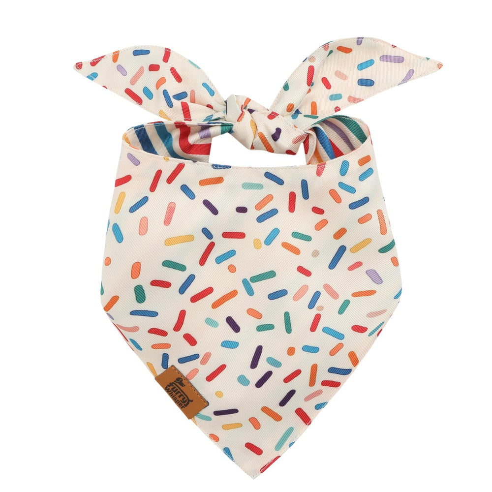 Furry Whisper bandana face rayures, look festif et photo-ready