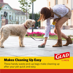 Glad sac utilisé en promenade pour ramasser déjections proprement