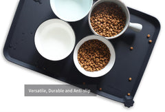 Hoki Found tapis comparaison taille à côté d'une gamelle standard montrant dimensions pratiques