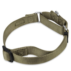 Hyhug collier posé à côté d'un ruban à mesurer pour choisir la bonne taille