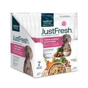 JustFoodForDogs poche avant montrant format pratique et distribution facile