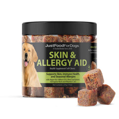 JustFoodForDogs emballage avant montrant le produit et bénéfice peau saine