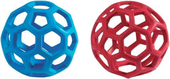 JW HOL-ee Roller vue avant montrant la structure perforée et usage ludique