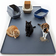 Kmiyivi tapis litière vue face montrant grande couverture et protection du sol