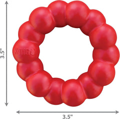 KONG Ring XL en jeu avec chien très grand, stimule activité et mastication saine