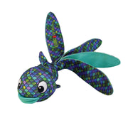 KONG Wubba Finz face avant montrant la forme de poisson et l’attrait visuel