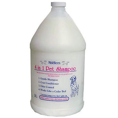 Minksheen Dog Shampoo gros plan sur la texture moussante et l'effet facile à rincer