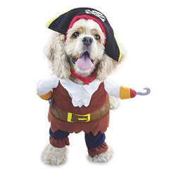 NACOCO costume pirate face montrant coupe réaliste et style