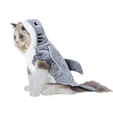 NACOCO costume requin vue frontale montrant coupe et capuche chaudes