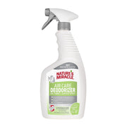 Nature's Miracle flacon avant Aloe Rain montrant l'emballage propre et l'usage domestique