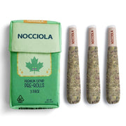Nocciola pack de trois jouets avant montrant la forme allongée et design attractif