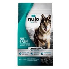 Nulo FreeStyle packaging avant montrant formulation saumon et bénéfice nutritionnel