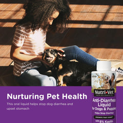 Nutri-Vet gros plan sur la texture liquide indiquant administration facile