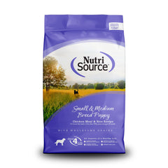NutriSource sachet devant montrant l'étiquette et la valeur nutritive bénéfique