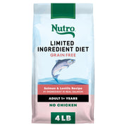 Nutro paquet Saumon & Lentilles en gros plan montrant l'emballage informatif