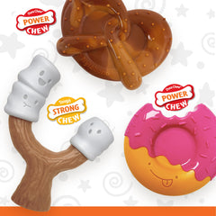 Nylabone bretzel tenu par une patte simulant prise facile et jeu prolongé