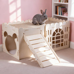 Orekemo lapin utilisant la maison pour jouer et se reposer