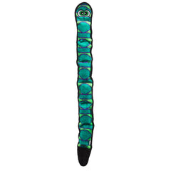 Outward Hound serpente vue de face montrant la longueur et la couleur attrayante