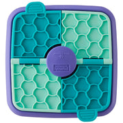 Outward Hound vue avant du jouet Lick N' Flip montrant les compartiments, encourage la stimulation