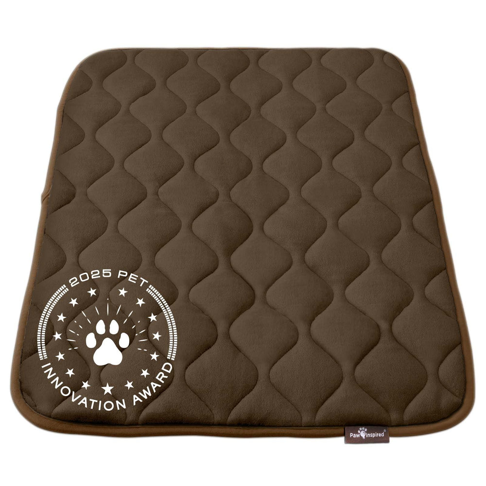 Paw Inspired vue face avant du tapis montrant le rembourrage confortable