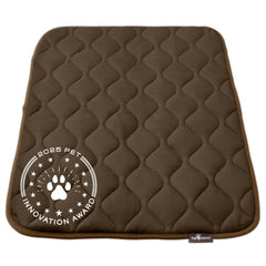 Paw Inspired vue face avant du tapis montrant le rembourrage confortable