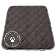 Paw Inspired face avant du tapis gris montrant confort et finition