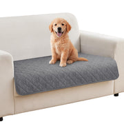 PAWFINITY vue frontale de la couverture protège canapé et retient liquides