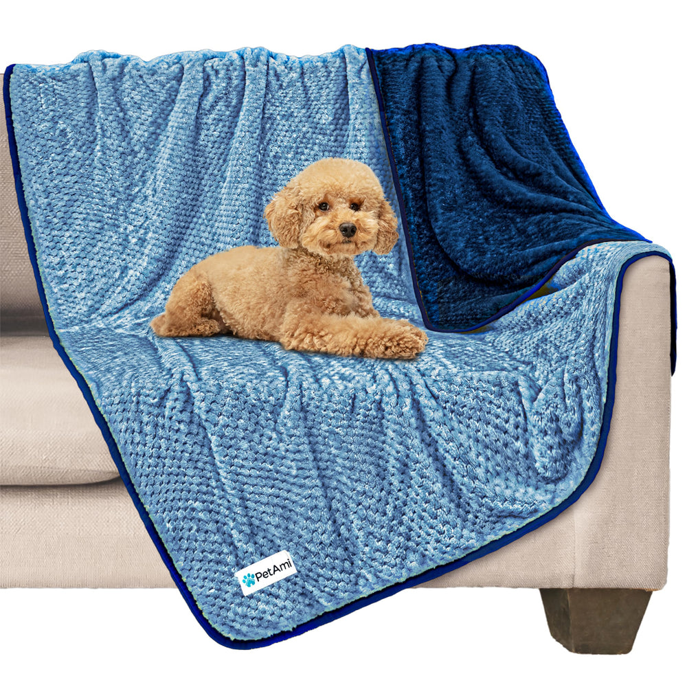 PetAmi couverture face avant bleu marine montrant protection et style